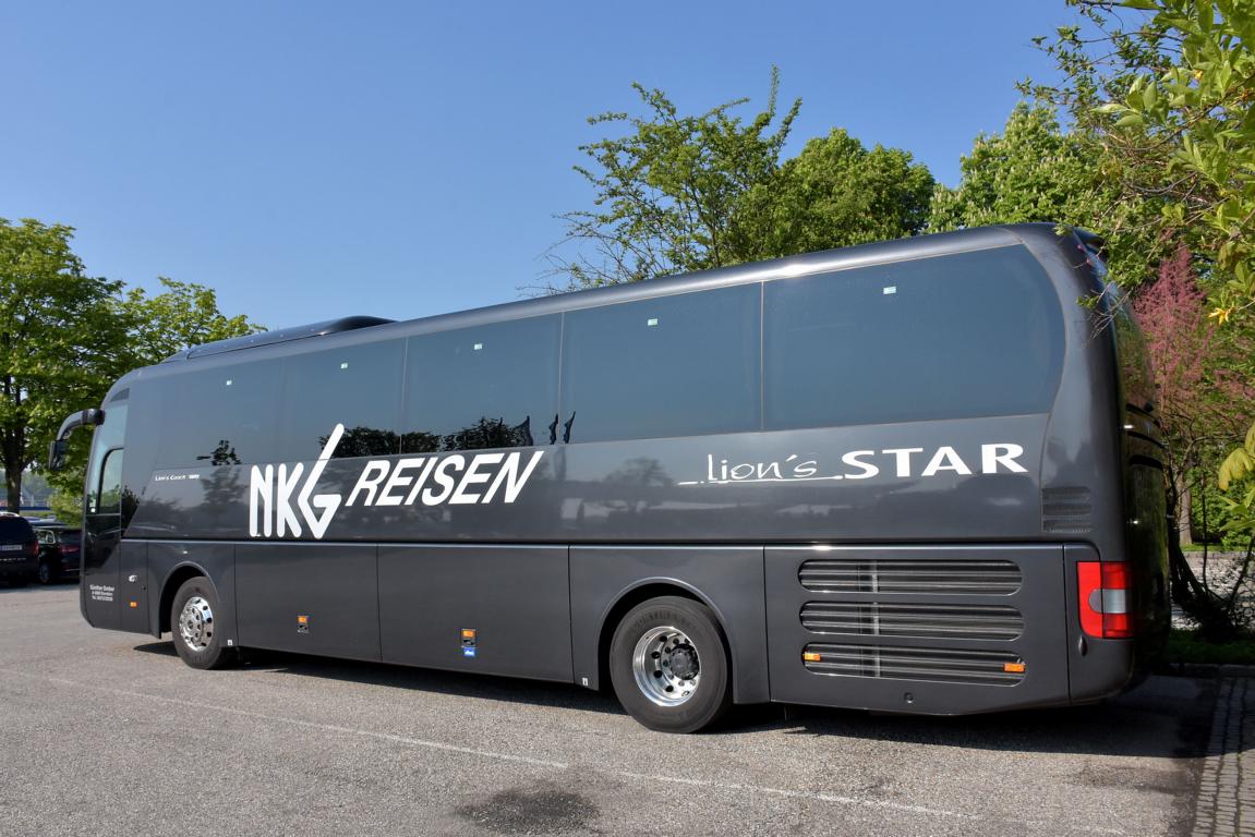 MAN Lion`s Coach von NKG Reisen aus sterreich in Krems.