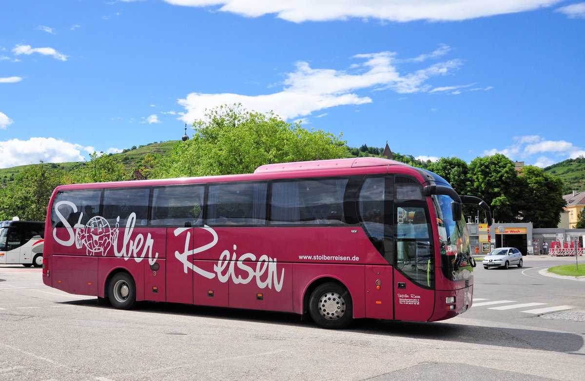 MAN Lions Coach von Stoiber Reisen aus der BRD in Krems gesehen.