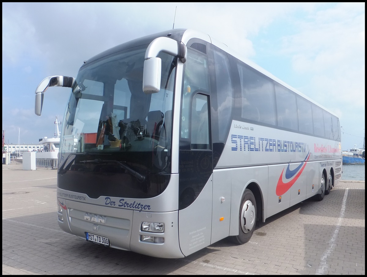 MAN Lion's Coach von Strelitzer Bustouristik aus Deutschland im Stadthafen Sassnitz.