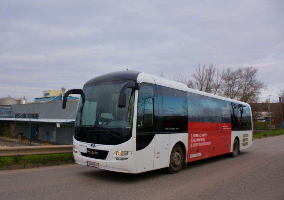 MAN Lion`s Regio der BB Bundesdienste im Okt. 2017 in Krems gesehen.