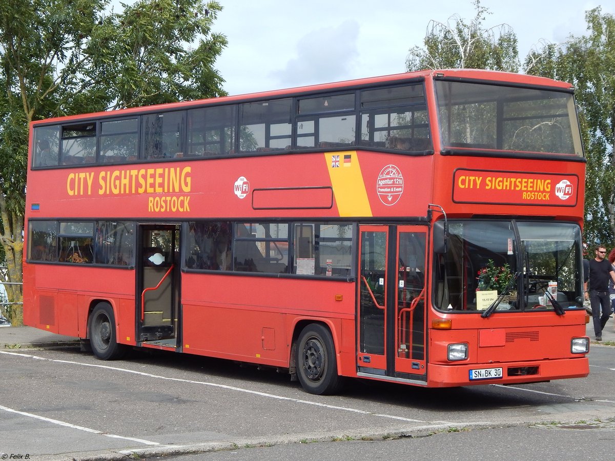 MAN SD 202 von Bus Kontor GmbH in Rostock.