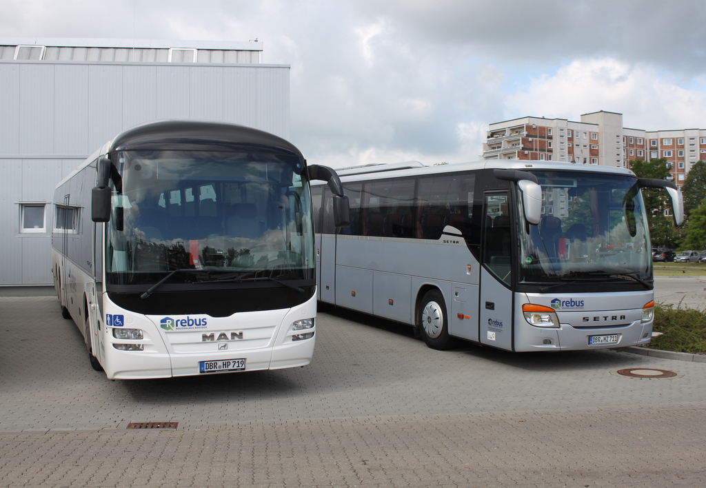 MAN und Setra abgestellt in Hhe Rostock Hauptbahnhof/Sd.18.06.2016