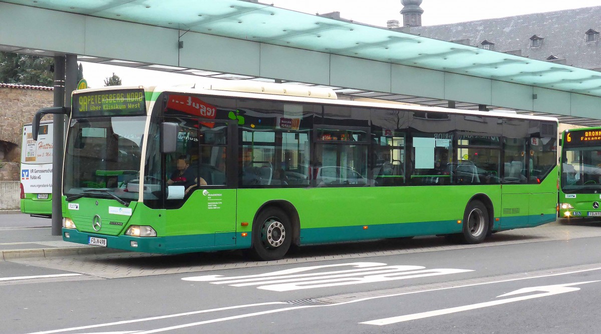 MB Citaro steht am Fuldaer Busbahnhof im Januar 2015