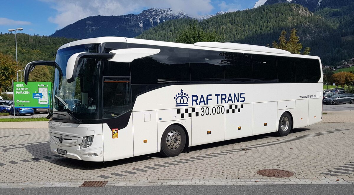 MB Tourismo der polnischen Busvermietung RAF TRANS steht auf dem Busparkplatz am Knigsee, 09-2022