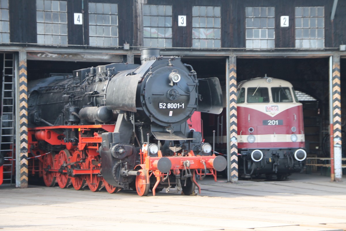 MEG 201 und 52 8001-1 im BW Gera am 15.M�rz.2014