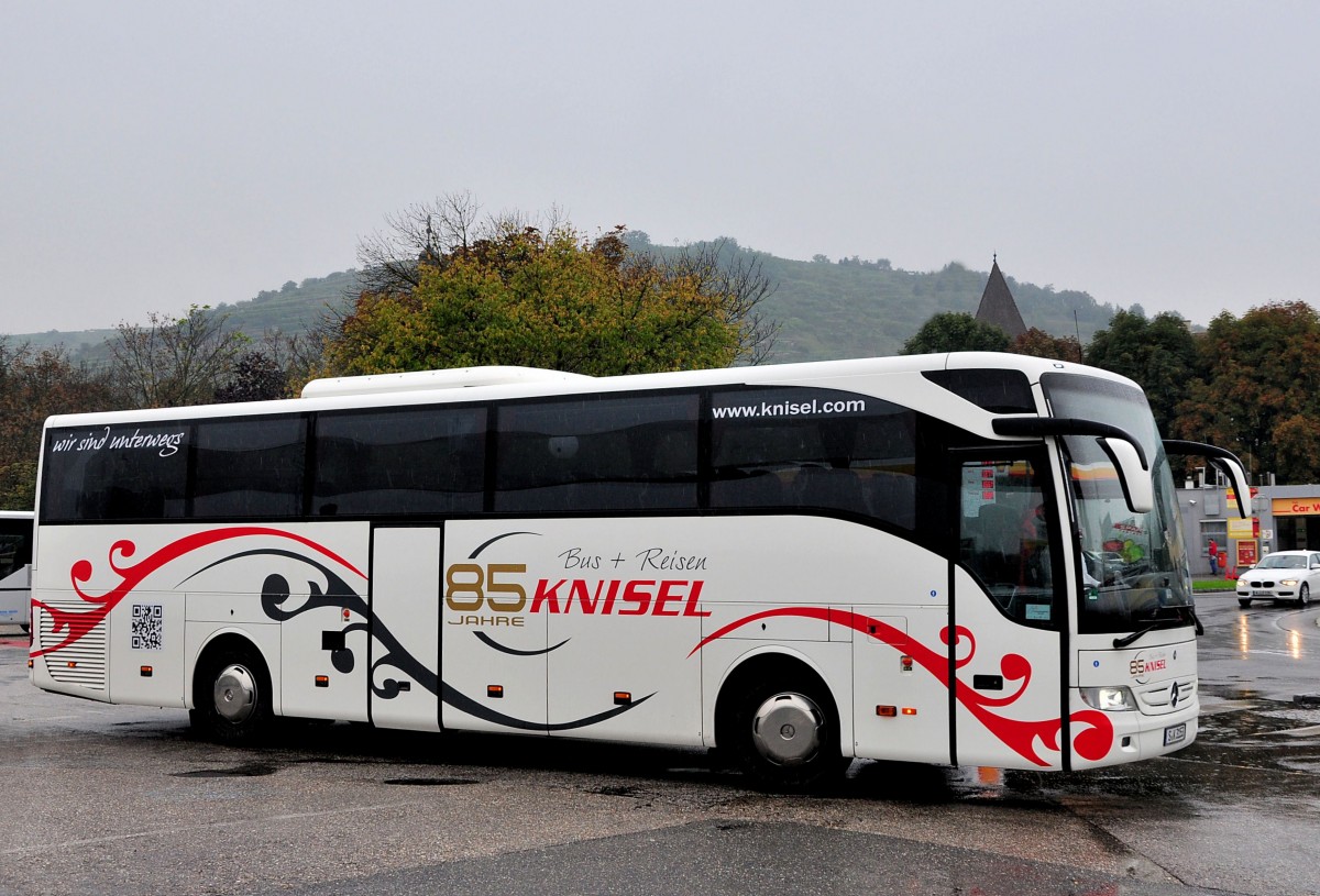 Mercedes Benz Tourismo von KNISEL Reisen aus der BRD am 11.9.2014 in Krems gesehen.