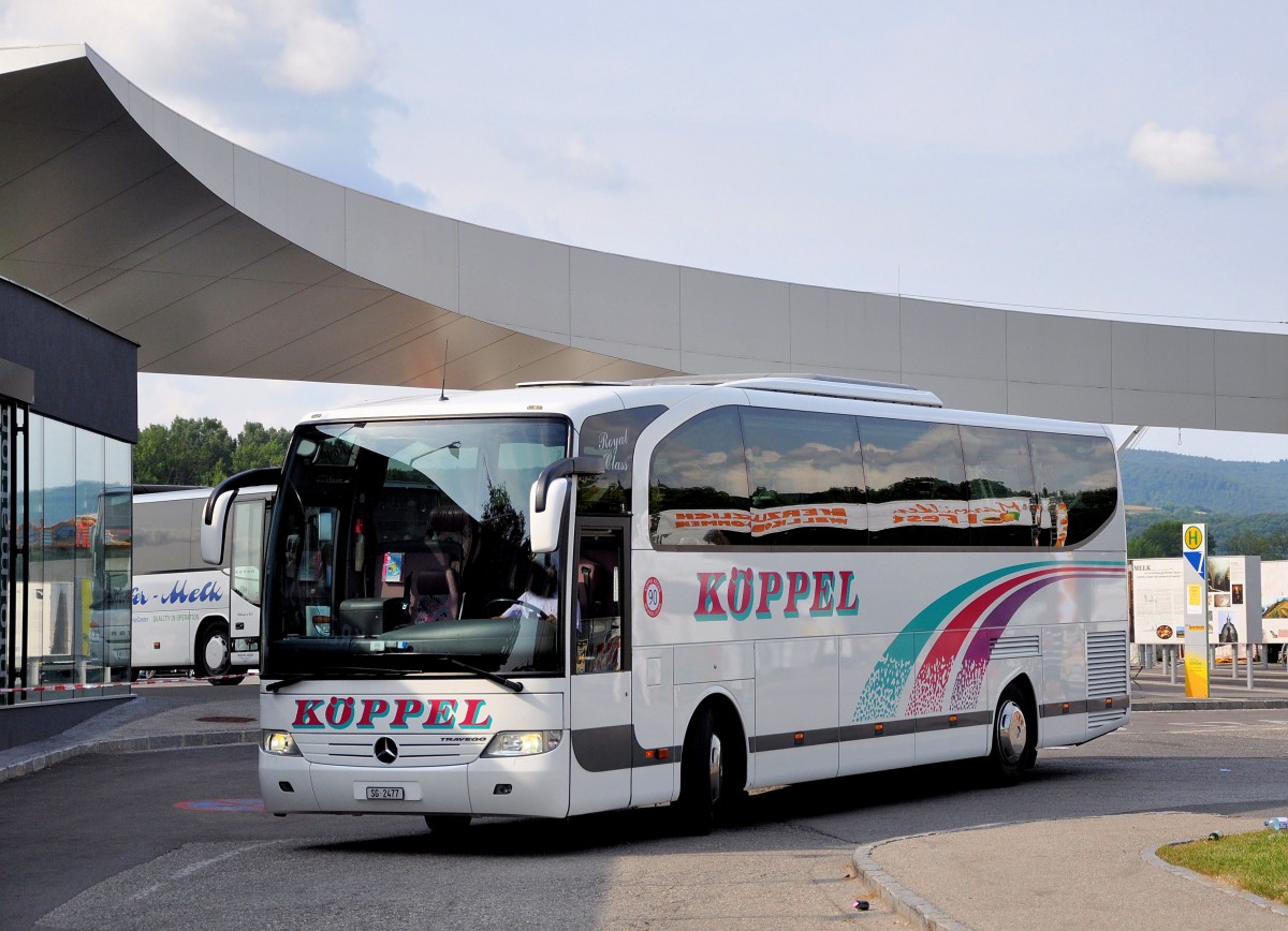 MERCEDES BENZ TRAVEGO von KPPEL Reisen / Schweiz im August 2013 in Krems gewesen.