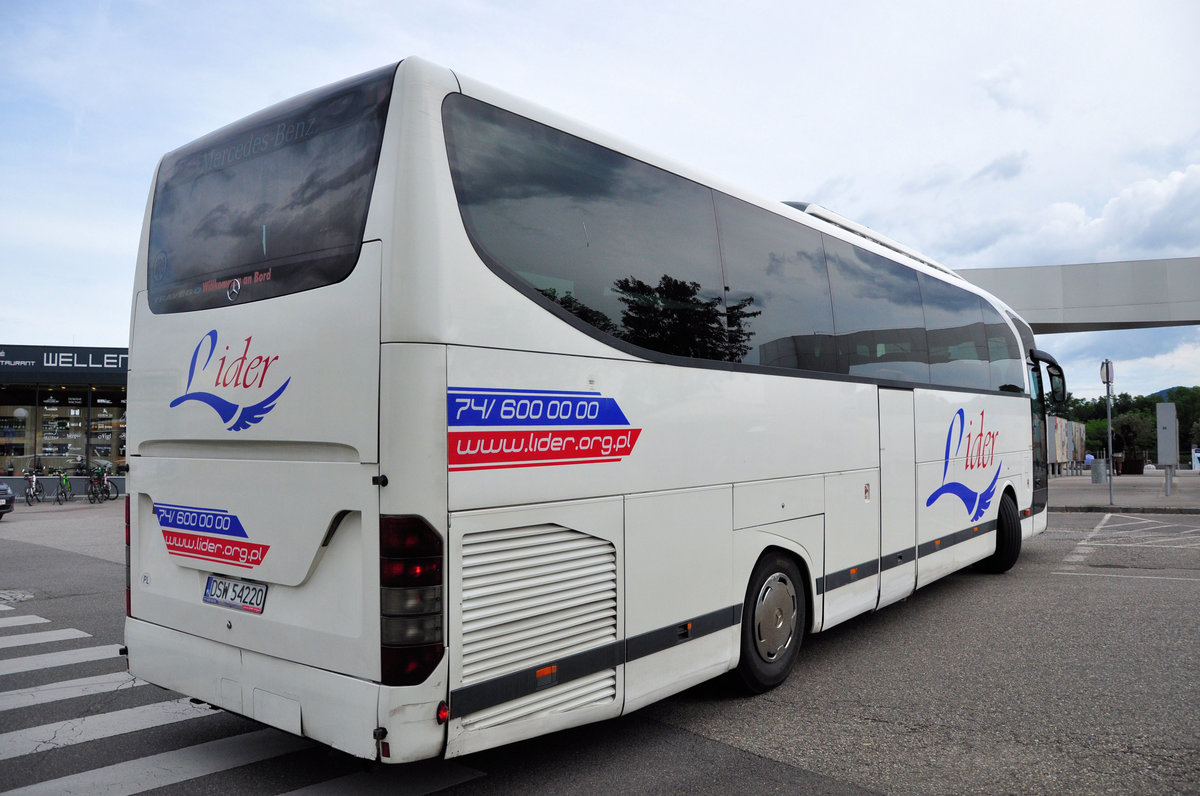 Mercedes Benz Travego von Lider aus Polen in Krems gesehen.