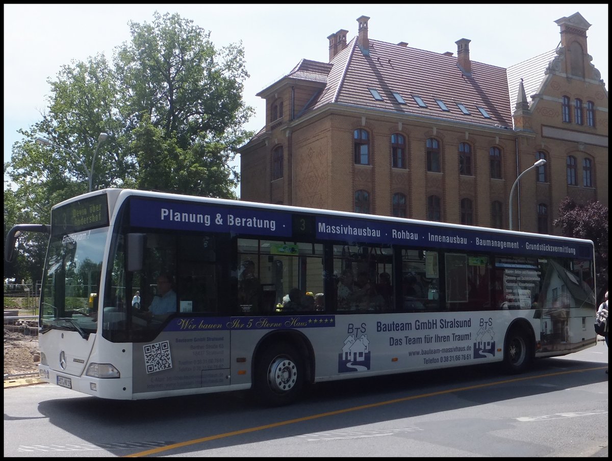 Mercedes Citaro I der Stadtwerke Stralsund in Stralsund.