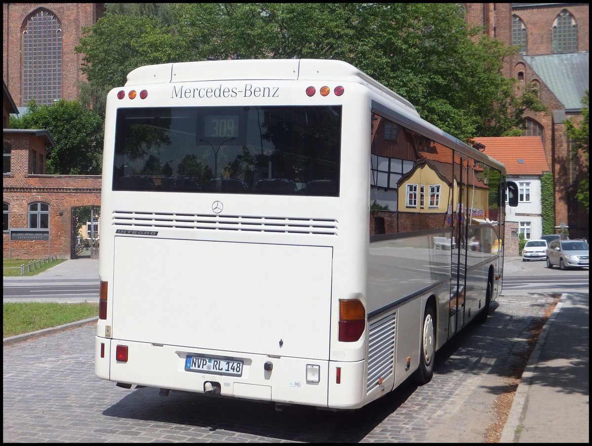 Mercedes Integro der Kraftverkehrsgesellschaft mbH Ribnitz-Damgarten in Stralsund.