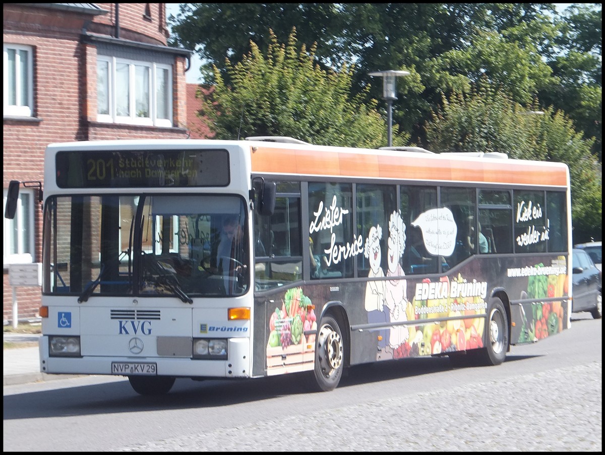 Mercedes O 405 der Kraftverkehrsgesellschaft mbH Ribnitz-Damgarten in Ribnitz-Damgarten.