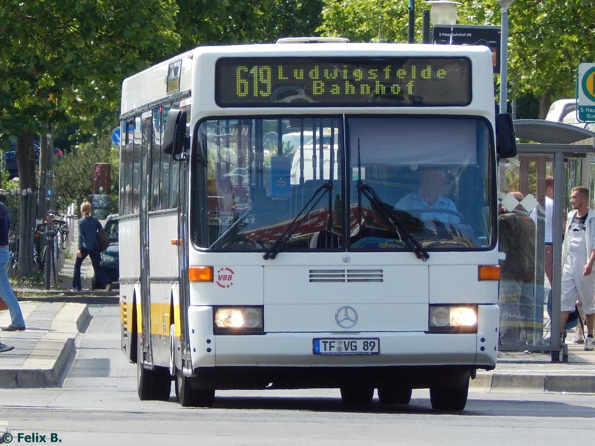 Mercedes O 405 der Verkehrsgesellschaft Teltow-Fläming in Potsdam.