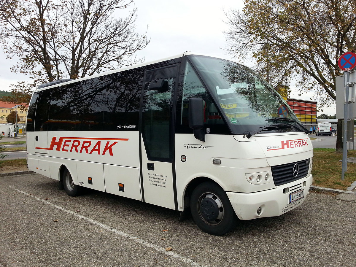 Mercedes O 818 Teamstar von Herrak Reisen aus sterreich in Krems.