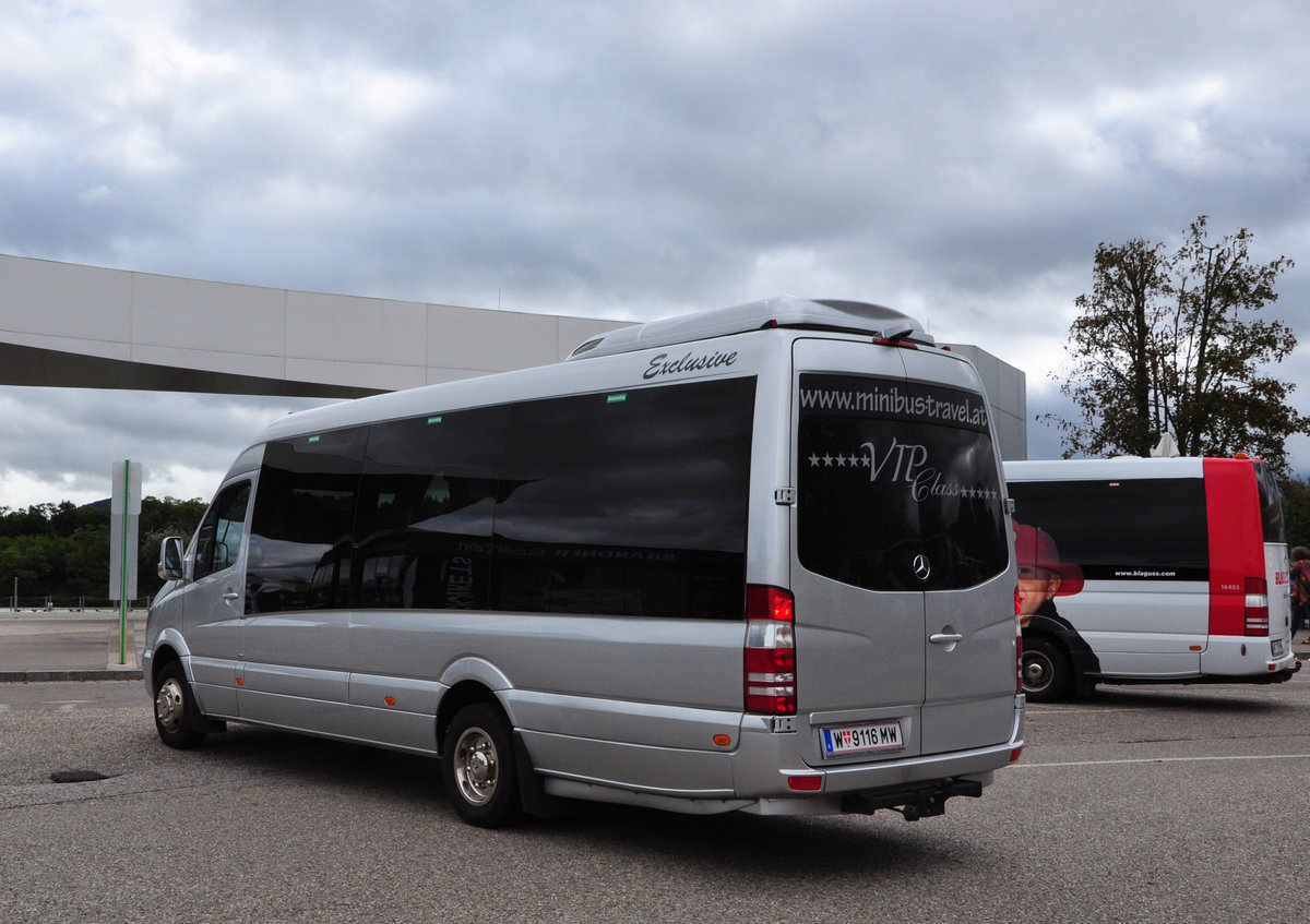 Mercedes Sprinter von  Minibustravel  aus Wien in Krems.