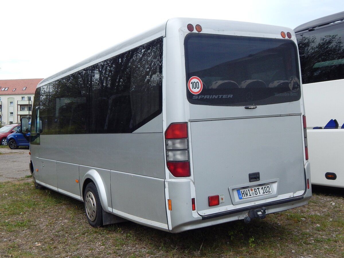 Mercedes Sprinter von Wismar Bus & Touristik aus Deutschland in Sassnitz.