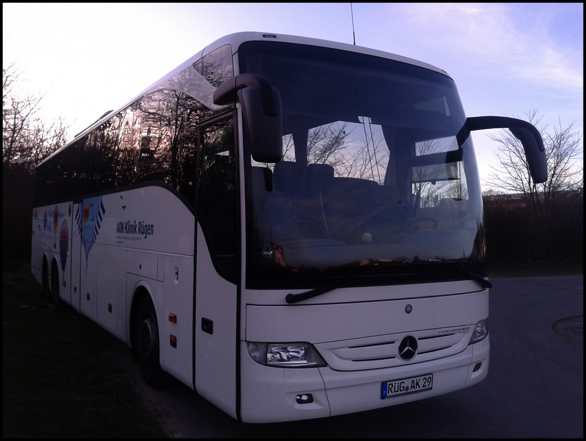 Mercedes Tourismo von der AOK-Klinik Rgen in Sassnitz.