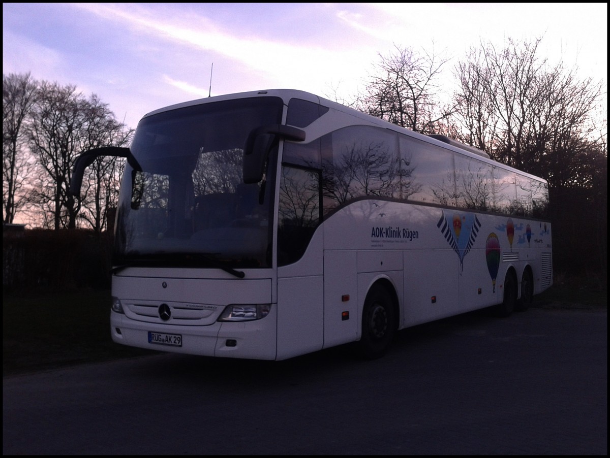 Mercedes Tourismo von der AOK-Klinik Rgen in Sassnitz.