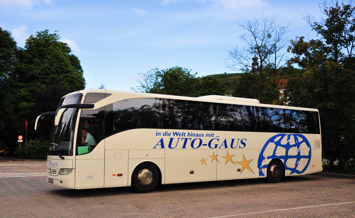 Mercedes Tourismo von Auto-Gaus aus der BRD in Krems gesehen.