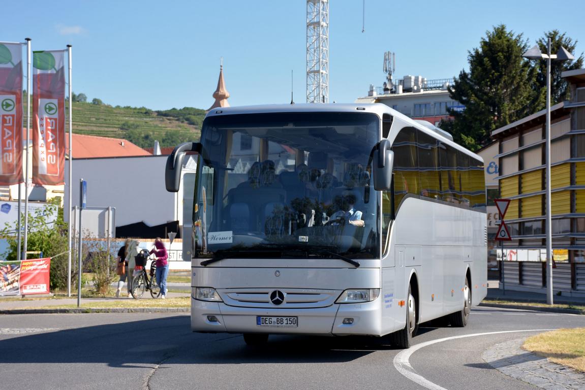 Mercedes Tourismo von Bayerwald Touristik aus der BRD 06/2017 in Krems.