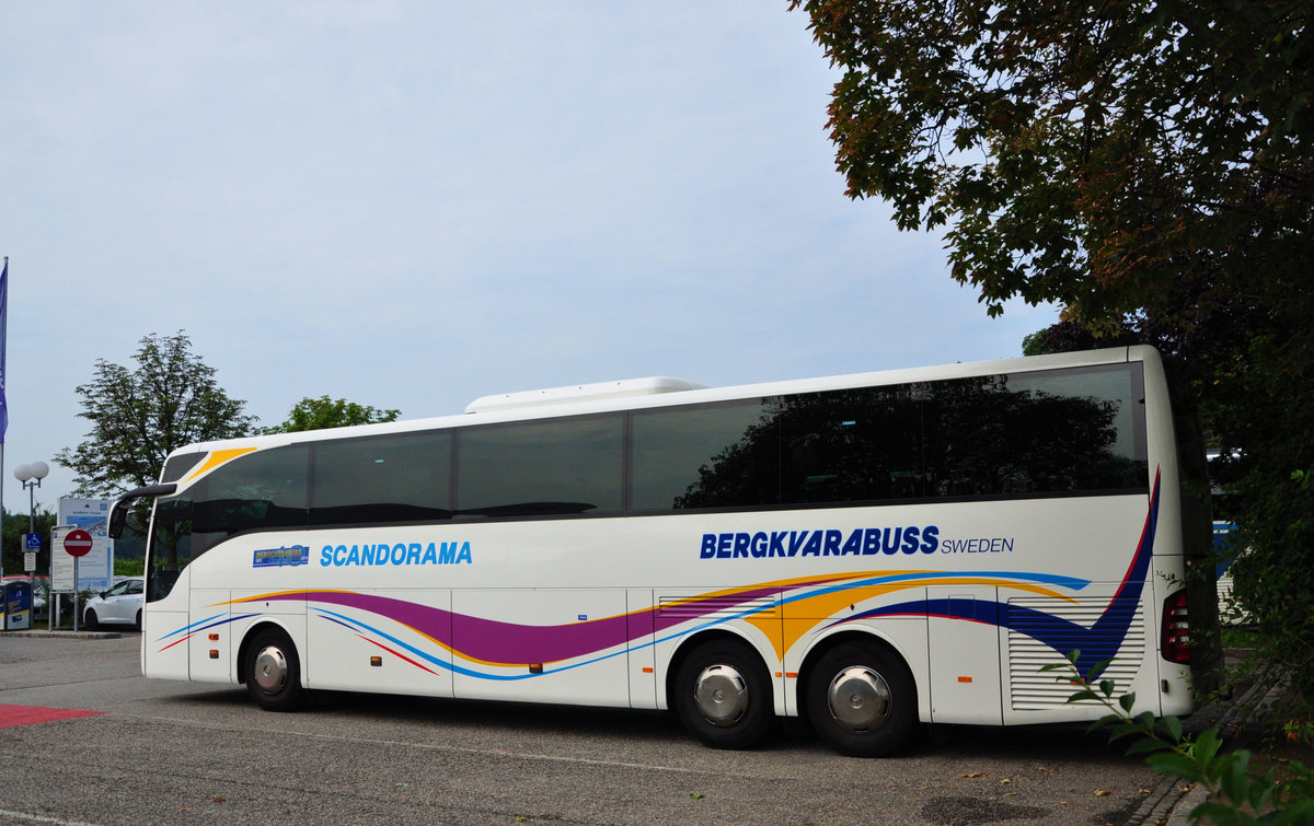 Mercedes Tourismo von Bergkvarabuss aus Schweden in Krems gesehen.