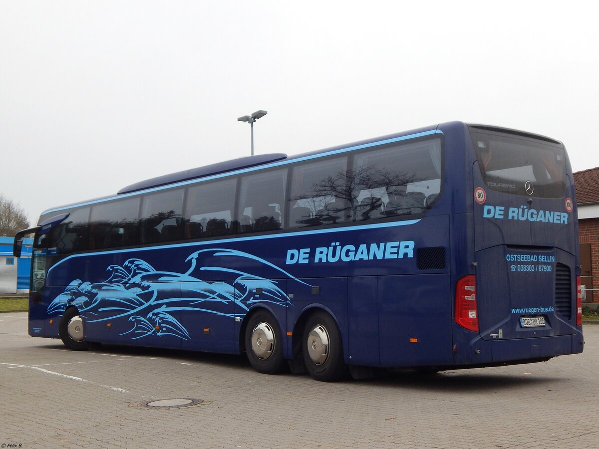 Mercedes Tourismo von De Rganer aus Deutschland in Bergen. 