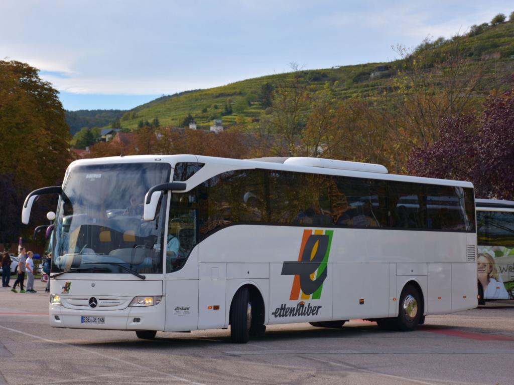 Mercedes Tourismo von Ettenhuber Reisen aus der BRD 10/2017 in Krems.