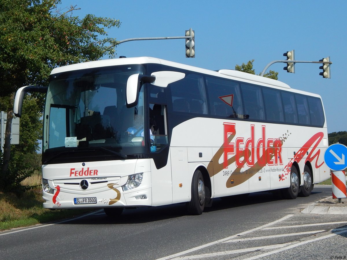 Mercedes Tourismo von Fedder aus Deutschland in Sassnitz.