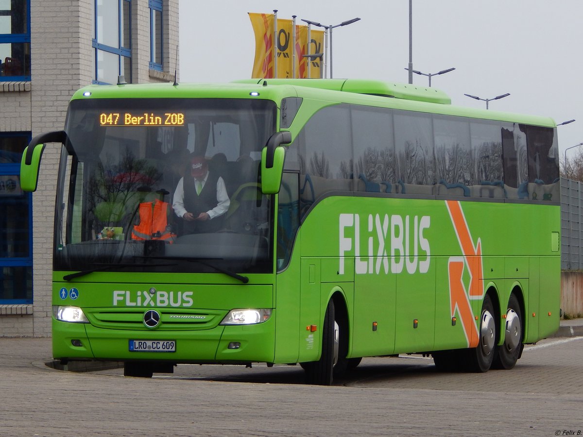 Mercedes Tourismo von Flixbus/Joost's aus Deutschland in Rostock.