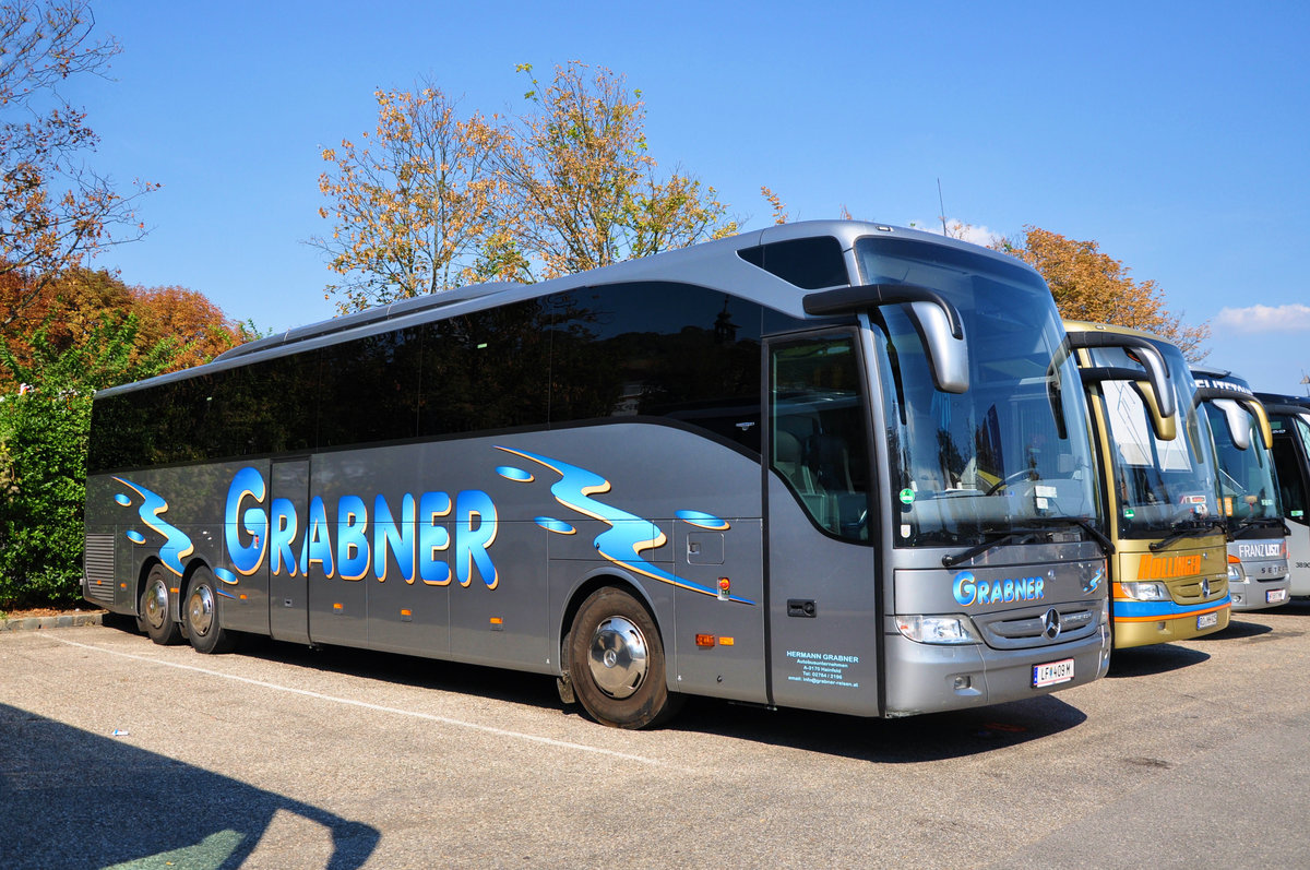 Mercedes Tourismo von Grabner Reisen aus sterreich in Krems.