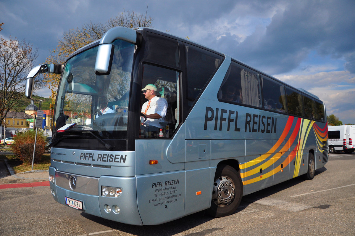 Mercedes Tourismo von Piffl Reisen aus sterreich in Krems.