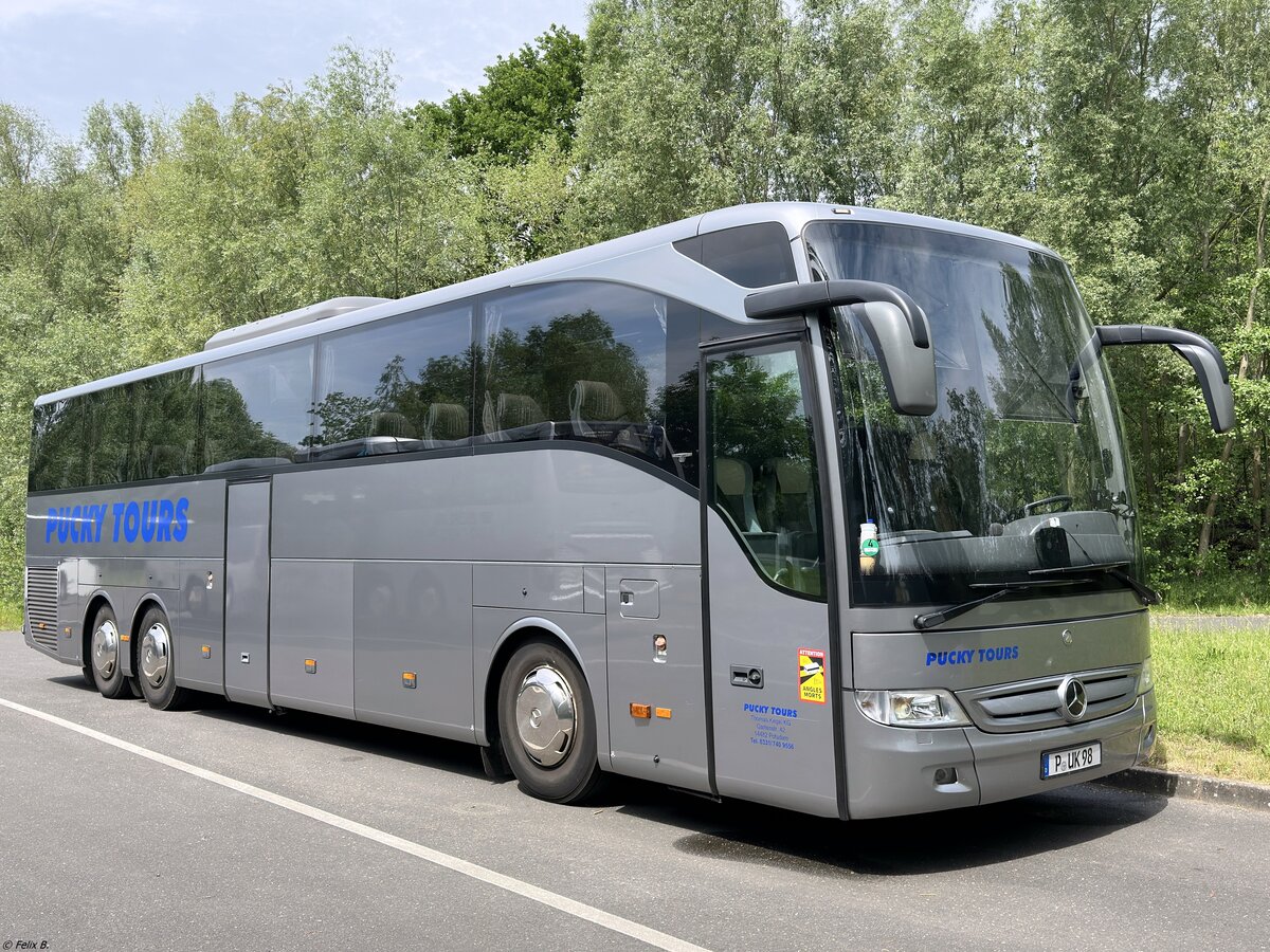 Mercedes Tourismo von Pucky Tours aus Deutschland in Plau am See.