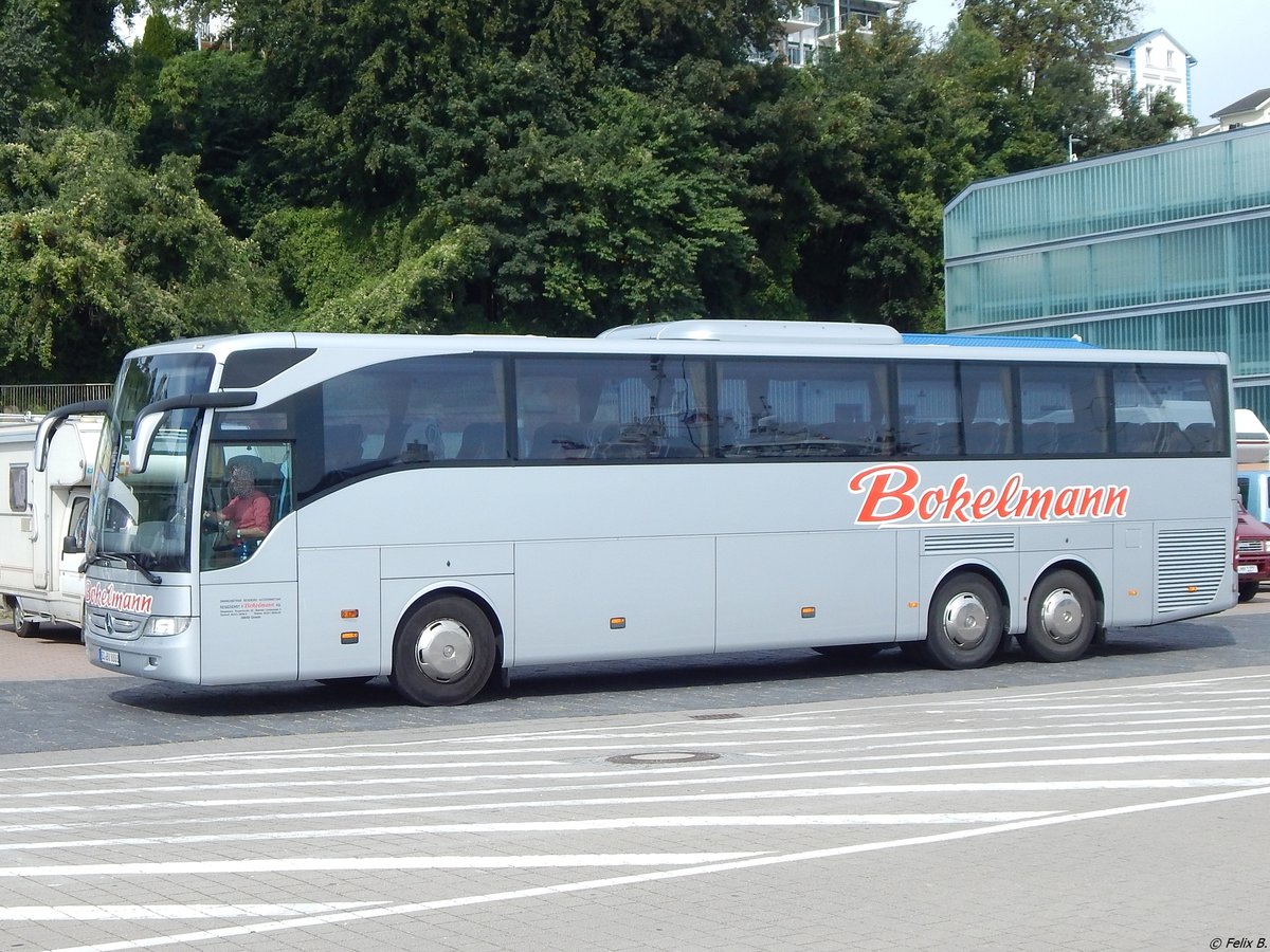 Mercedes Tourismo von Reisedienst Bokelmann aus Deutschland im Stadthafen Sassnitz.