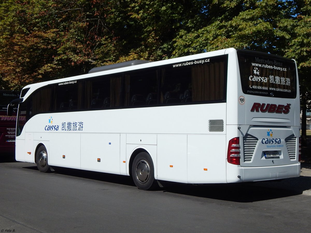 Mercedes Tourismo von Rubeš aus Tschechien in Berlin.