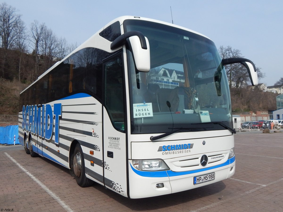 Mercedes Tourismo von Schmidt aus Deutschland im Stadthafen Sassnitz.