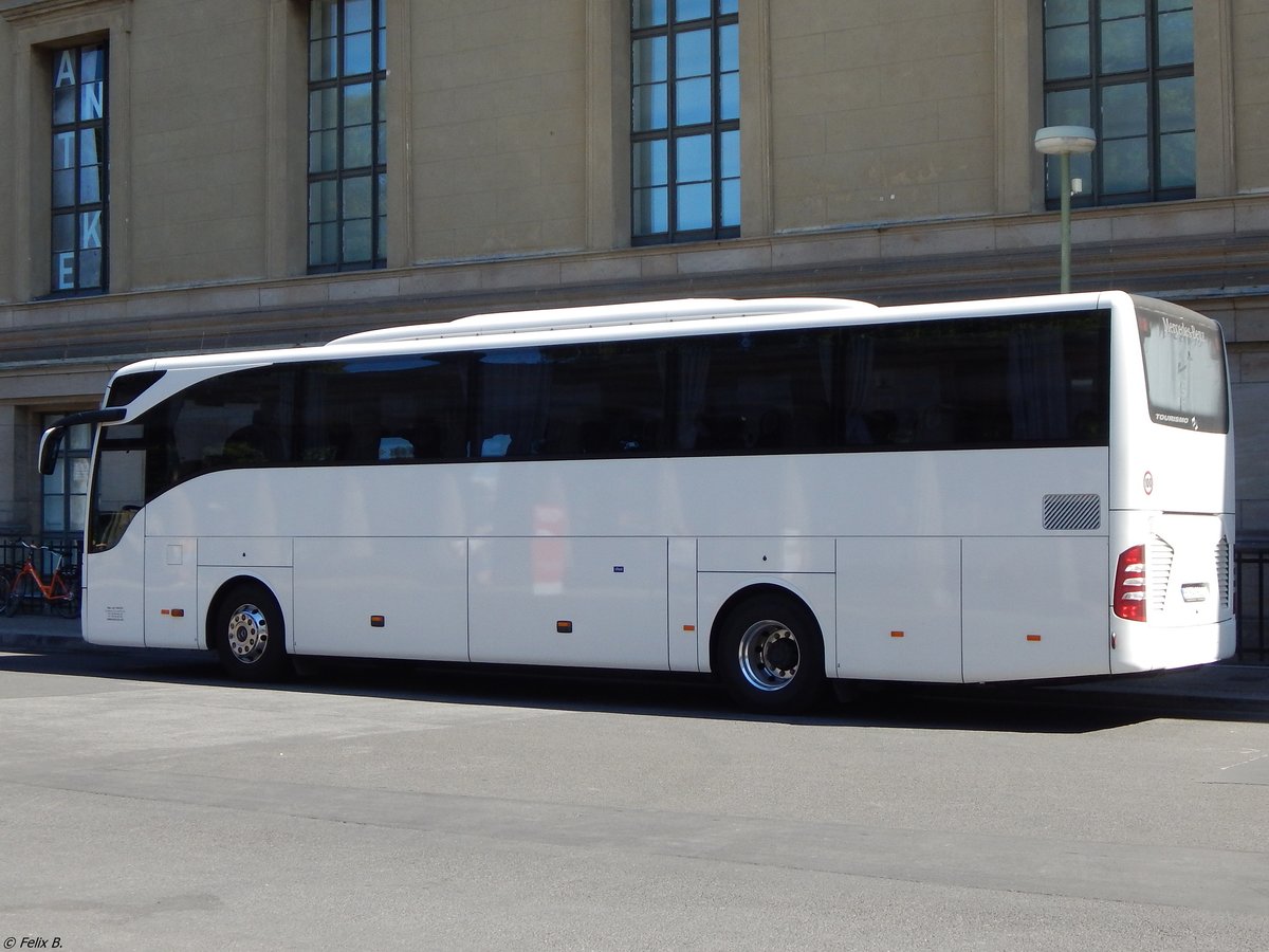 Mercedes Tourismo von Tančin aus der Slowakei in Berlin. 