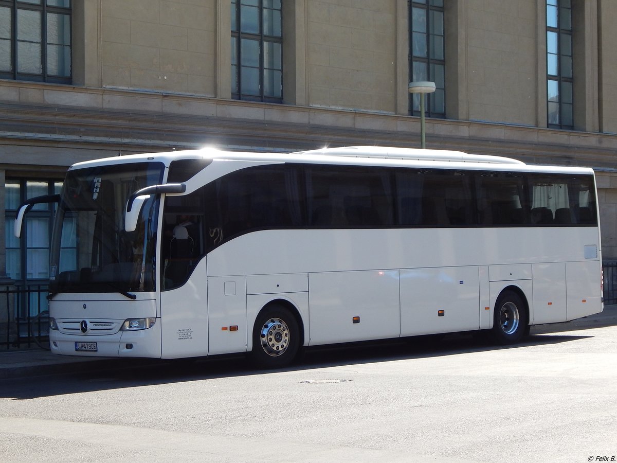 Mercedes Tourismo von Tančin aus der Slowakei in Berlin. 