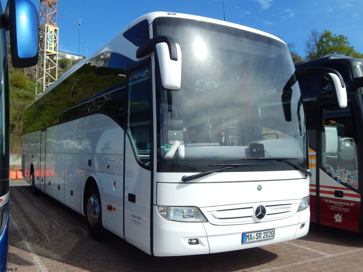 Mercedes Tourismo Vorführwagen im Stadthafen Sassnitz.