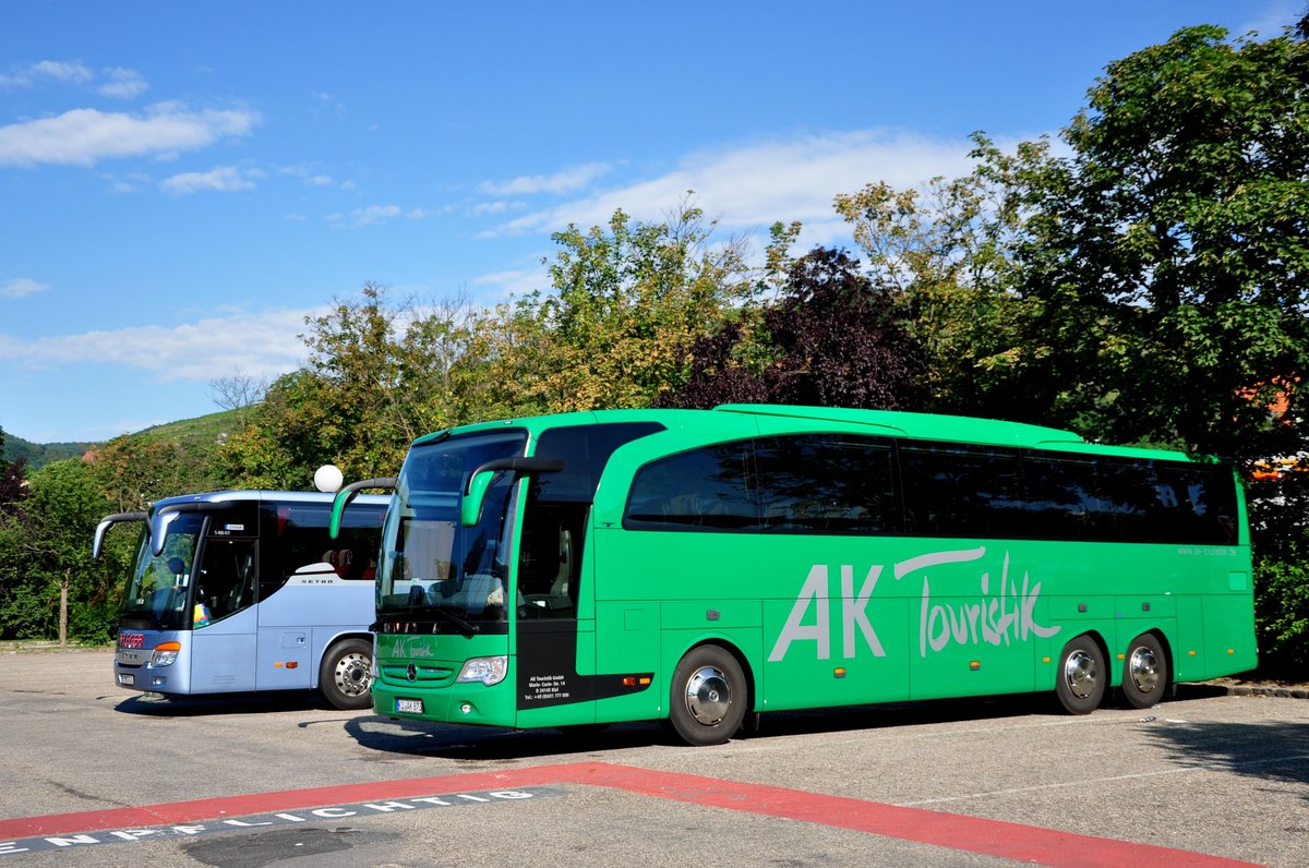 Mercedes Travego von AK Touristik aus der BRD in Krems gesehen.