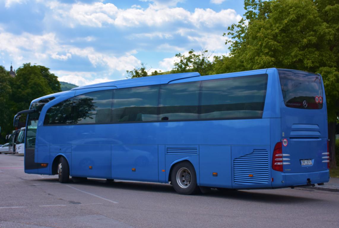 Mercedes Travego aus der CZ in Krems.