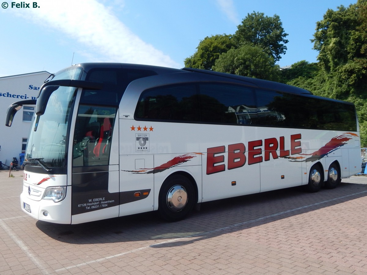 Mercedes Travego von Eberle aus Deutschland im Stadthafen Sassnitz. 