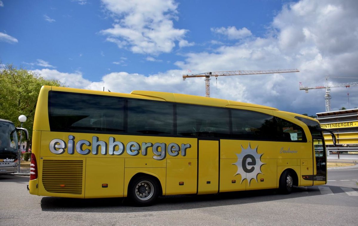 Mercedes Travego von Eichberger Reisen aus der BRD 2017 in Krems.