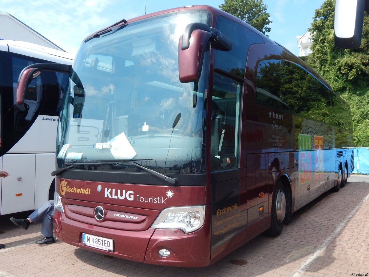 Mercedes Travego von Gschwindl aus Österreich im Stadthafen Sassnitz.