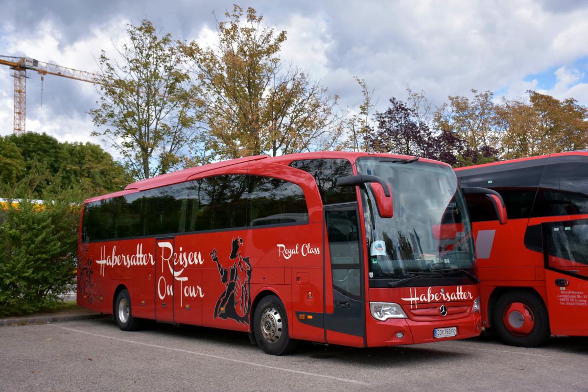 Mercedes Travego von Habersatter Reisen aus sterreich 2017 in Krems.