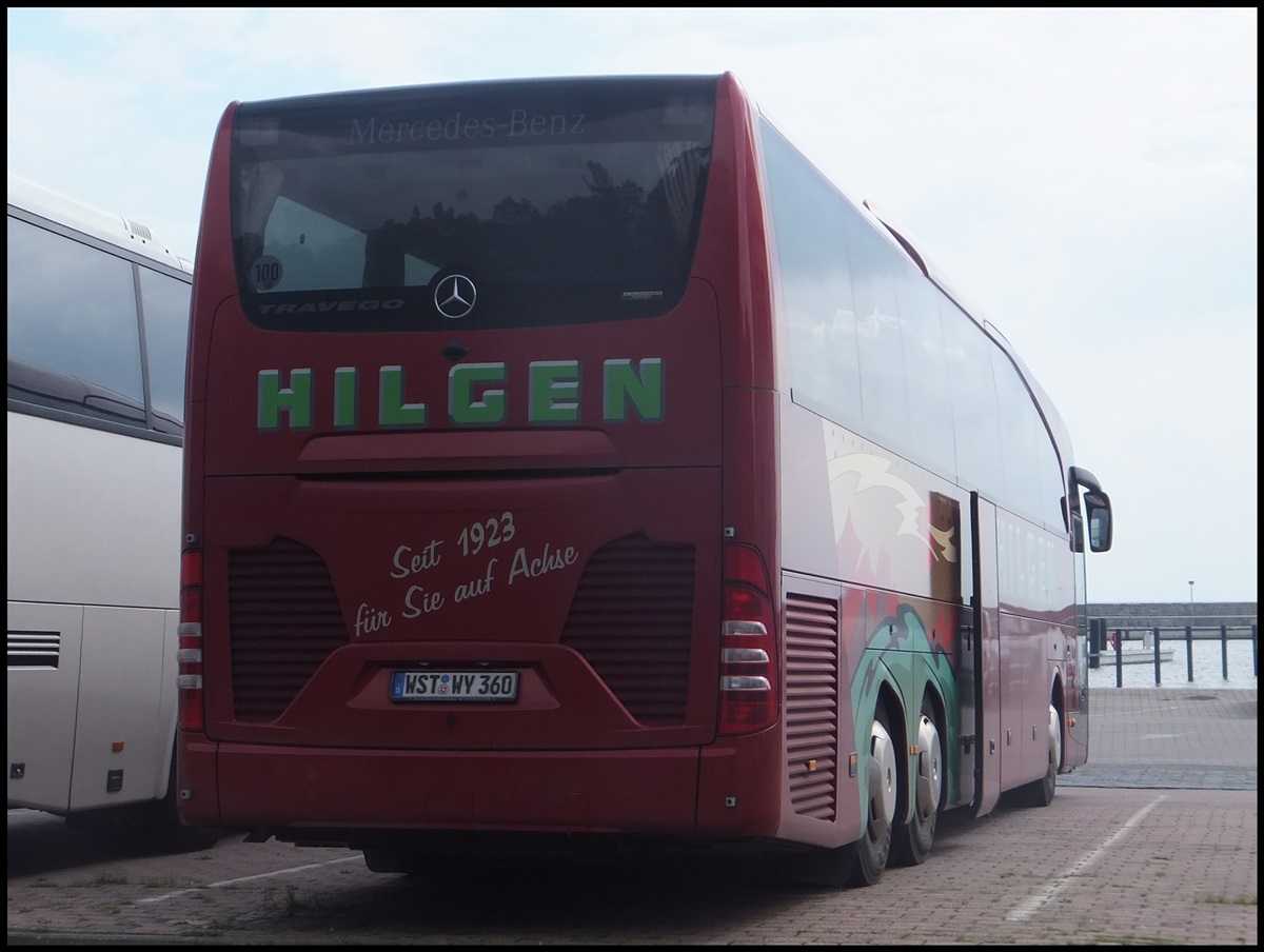 Mercedes Travego von Hilgen aus Deutschland im Stadthafen Sassnitz.