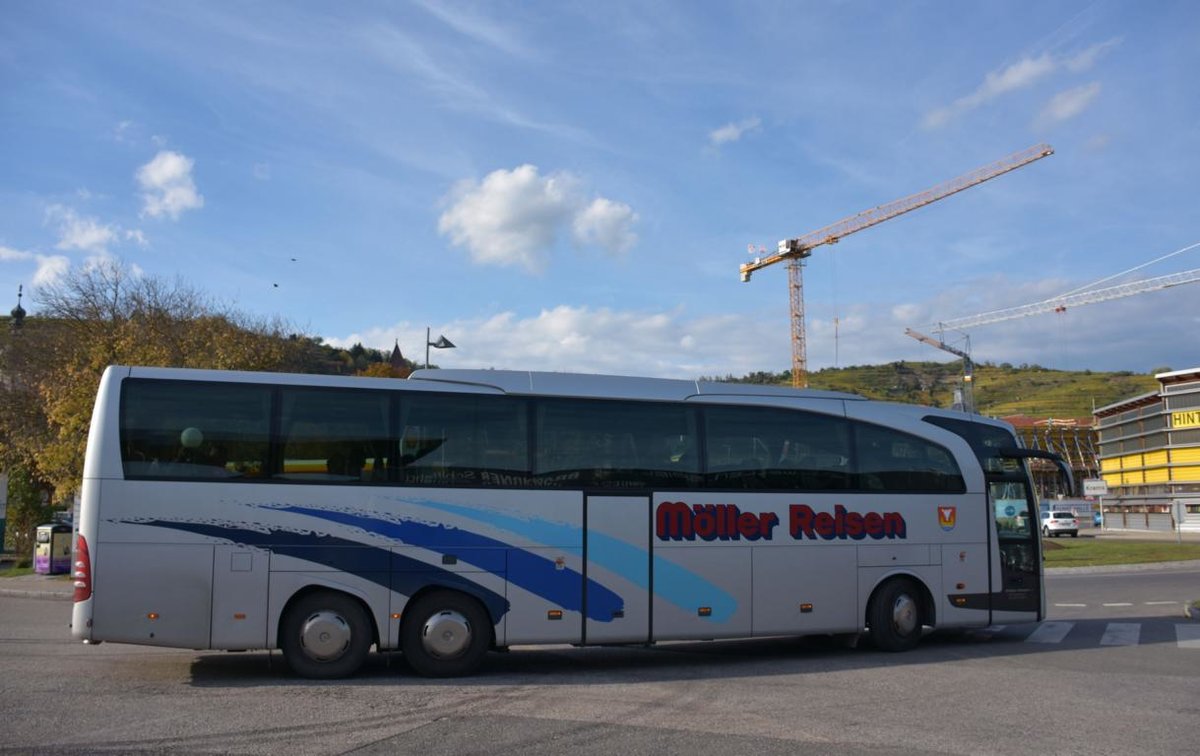 Mercedes Travego von Mller Reisen aus der BRD 10/2017 in Krems.