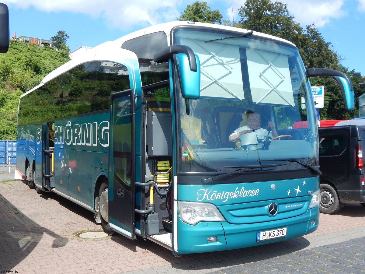 Mercedes Travego von Schörnig aus Deutschland im Stadthafen Sassnitz. 