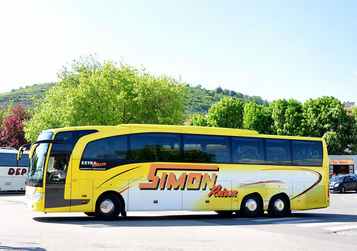 Mercedes Travego von Simon Reisen aus der BRD in Krems gesehen.