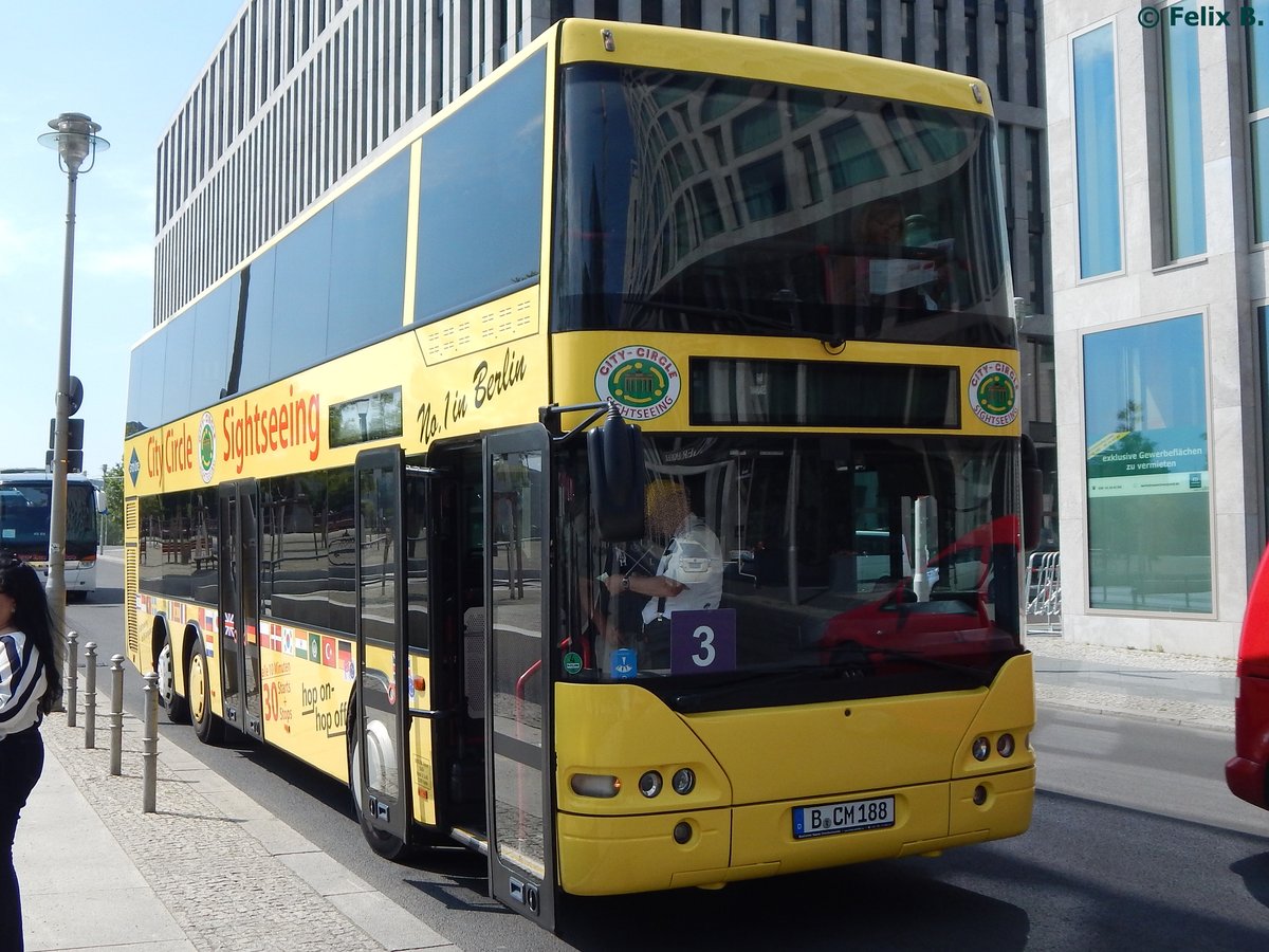 Neoplan Centroliner (N4426) von Berolina Magasch GmbH aus Deutschland in Berlin.