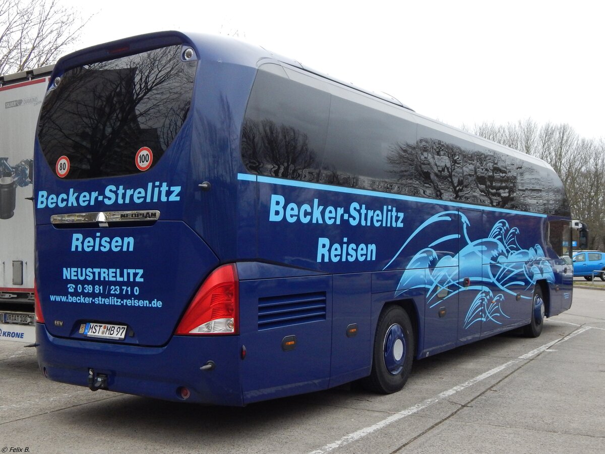 Neoplan Cityliner von Becker-Strelitz Reisen aus Deutschland in Neubrandenburg. 