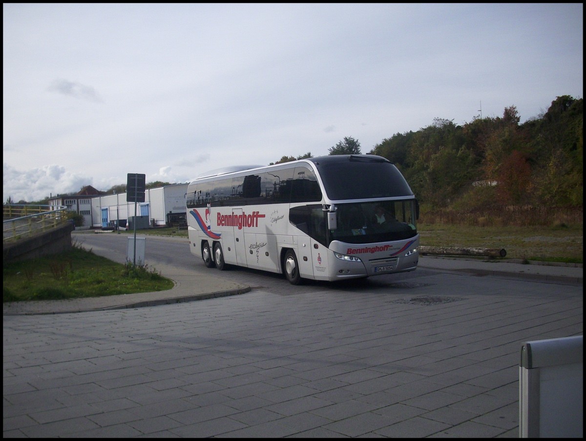 Neoplan Cityliner von Benninghoff aus Deutschland im Stadthafen Sassnitz.